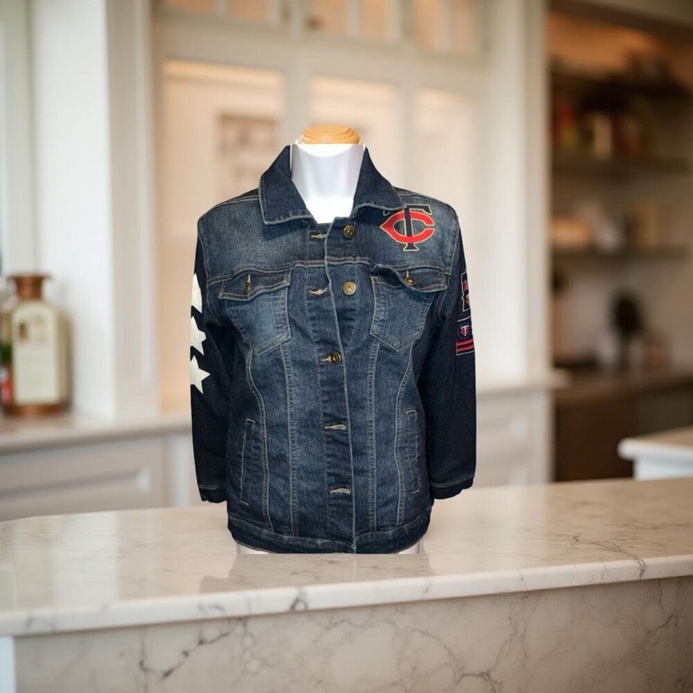 Women’s Tiny Turnip Minnesota Twins Denim Jacket Size Large